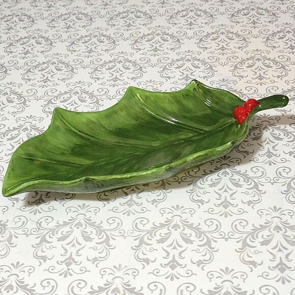Maxcera Holly Berry  Porcelain Leaf Serving Dish 10" stem to point 5" wide. EUC - Picture 10 of 10